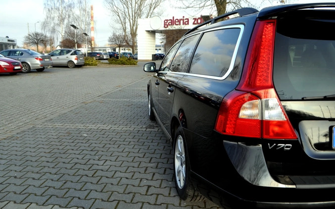 Volvo V70 cena 25900 przebieg: 271000, rok produkcji 2010 z Myszków małe 631